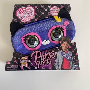 Purse Pets, Savannah Spotlight Belt Bag, Interactive Pet Toy